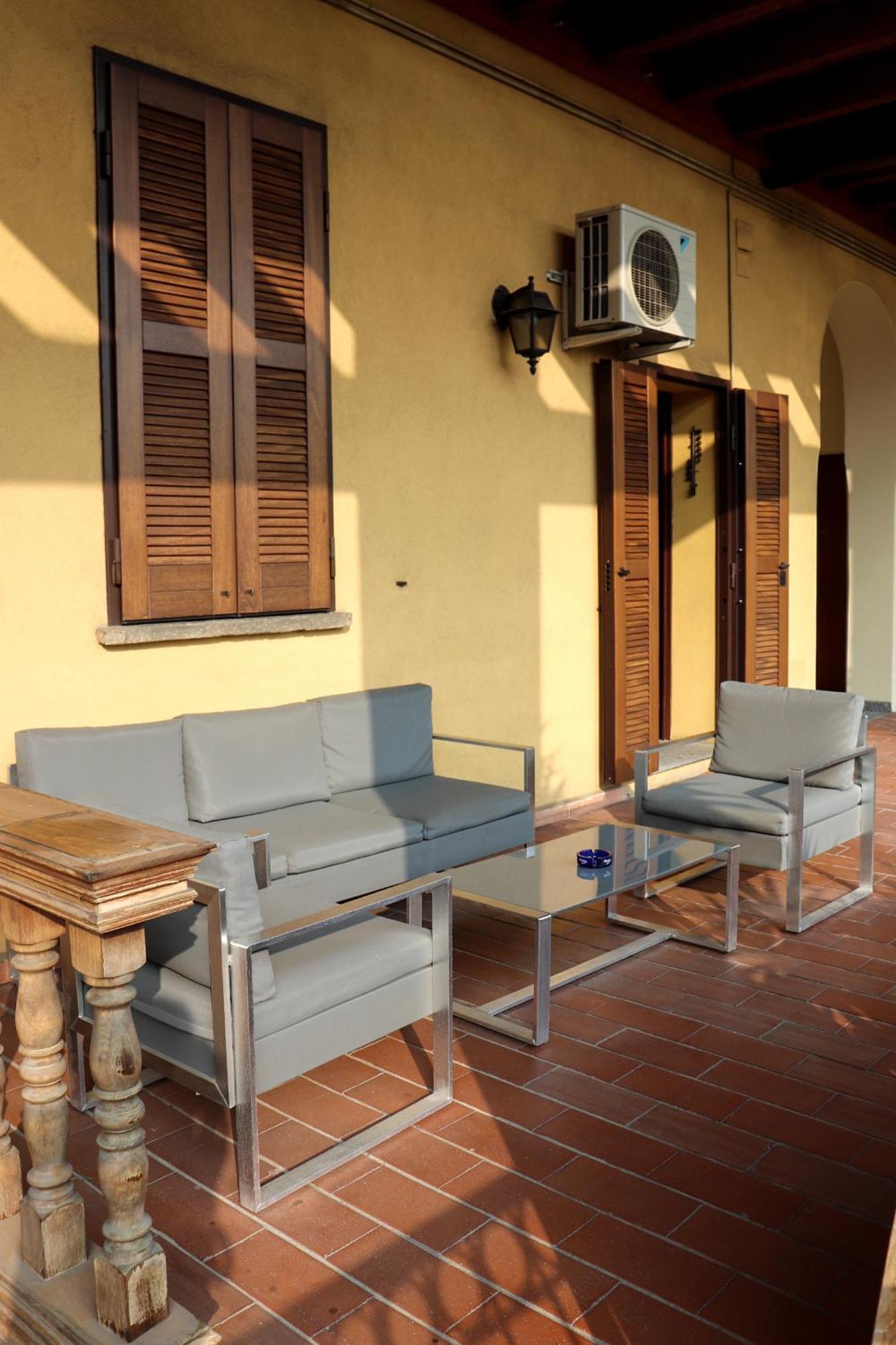 La Corte Di Brusuglio Apartments Cormano Exterior foto